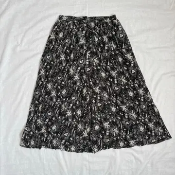 00's fringel 가우초 팬츠 꽃무늬 플리츠 종아리 기장 블랙