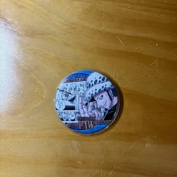 원피스 트라팔가 로우 캔뱃지