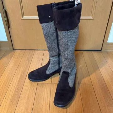 다크 브라운과 그레이의 롱 부츠