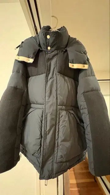 Emporio Armani 다운 자켓 블랙