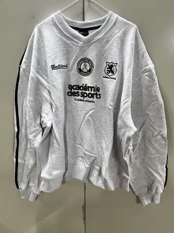 Badblood 그레이 긴팔 맨투맨