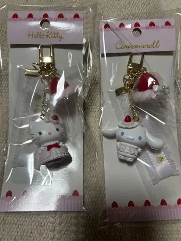 시나모롤&헬로키티 산리오 딸기 휘핑 케이크 마스코트 홀더