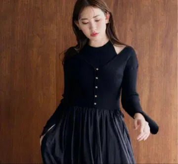 Her lip to Day To Night Set