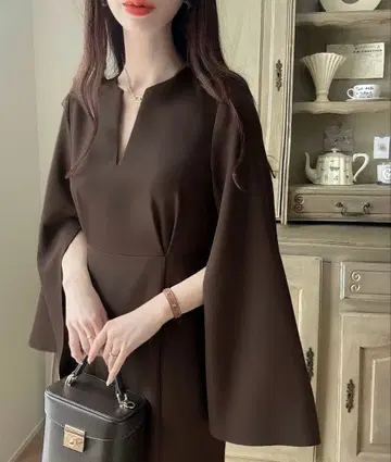 메이루 슬릿 슬리브 머메이드 원피스