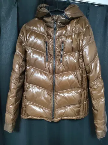 KLUIN PLUS 브라운 다운 자켓