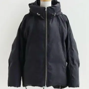 이번 시즌 신상 미사용 새상품 시뇽 퍼프 돌먼 코트