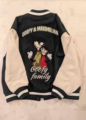 구피 & 맥스 한정판 바시티 자켓 디즈니 스토어 완판 FREE