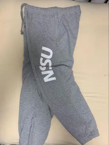 새상품 NSSU 스웨트 팬츠 칼리지 로고