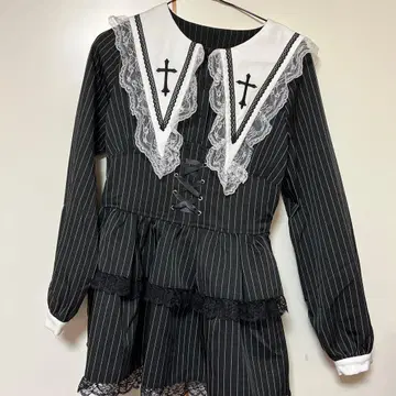 MARS 크로스 자수 3단 프릴 셋업