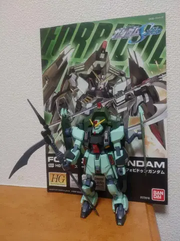 1/144 HG 포비든 건담 도색 완성품 상품 동시 300엔 할인