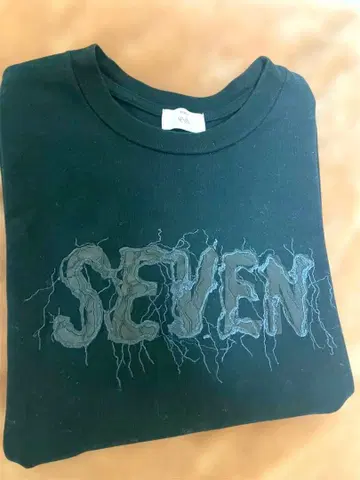 [ 새상품급 ] 구 택 레어 스튜디오 세븐 맨투맨 블랙 NAOTO