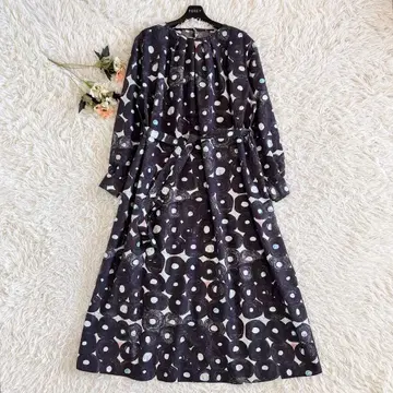 HERALBONY 헤랄보니 크루넥 원피스 [ (무제) (원형) ]