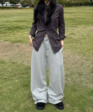 [ sedacle ] 커브 절개 스웨트 팬츠