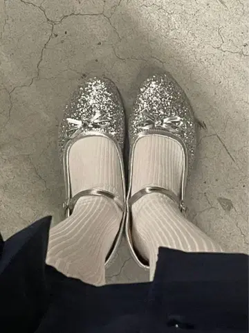 실버 글리터 멜리 제인 슈즈