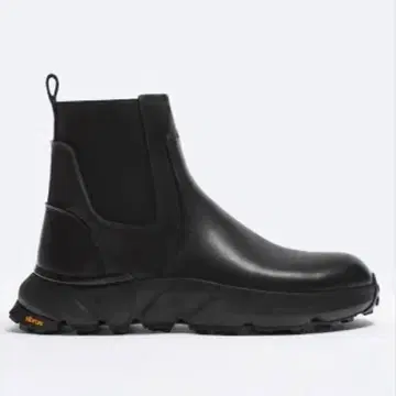 ZARA Vibram 콜라보 첼시 부츠