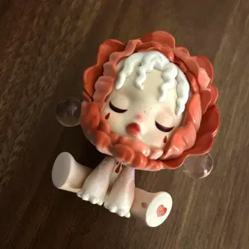 POPMART SKULLPANDA 피규어