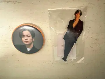 RAMPAGE 캔 배지 아크릴 스탠드