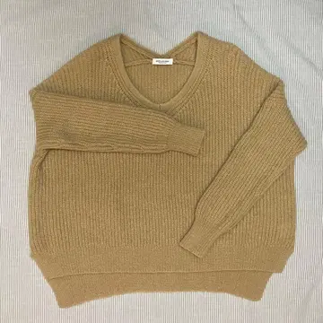 Spic and Span 스픽 앤 스팬 모헤어 혼 오버 사이즈 니트