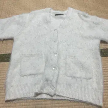 화이트 니트 가디건