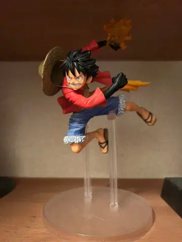 원피스 루피 피규어