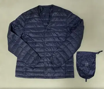 유니클로 이너 다운 울트라 라이트 다운 V넥 L 사이즈 수납 봉투