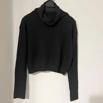 AULA AILA 캐시미어 베이직 니트 긴팔 블랙