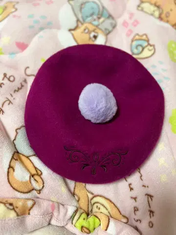 안나의 베레모, 치하루한