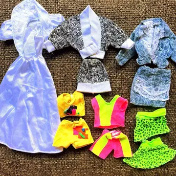 바비 아웃핏 의류 일괄