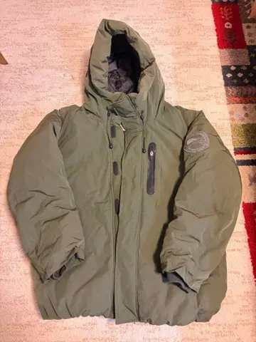 올리브 그린 밀리터리 자켓