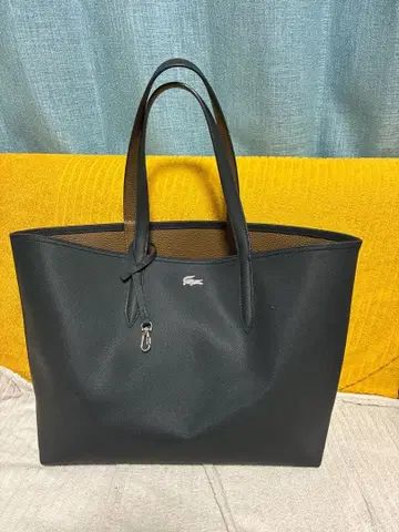 Lacoste 블랙 토트백 파우치 포함 리버서블