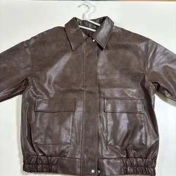 브라운 가죽풍 자켓
