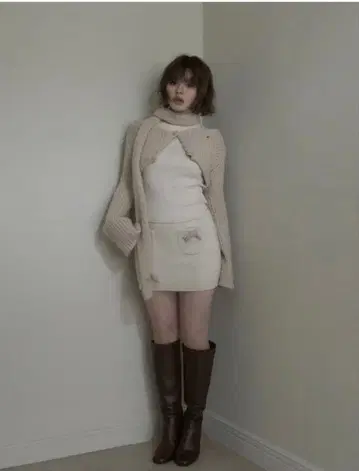 ANDMARY 베이지 Zoff 머플러 니트 세트업