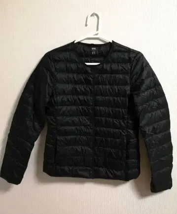 [컨디션 최상] UNIQLO 노카라 울트라 라이트 다운 자켓 블랙