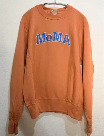 Champion MoMA 로고 맨투맨 캐니언 레드