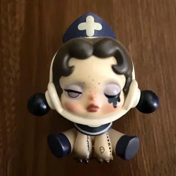 POP MART SKULLPANDA 피규어