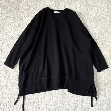 하자품 투모로우랜드 보르지 캐시미어 100% 니트 풀오버 블랙