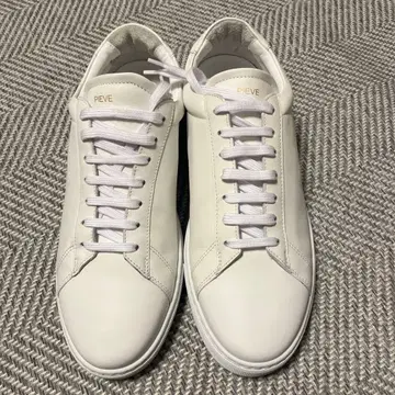 [ SHIPS 별주 ] PIEVE 카프 스킨 화이트 스니커즈