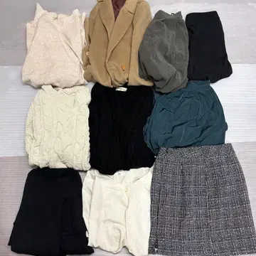 여성용 M 사이즈 묶음 판매 코트 니트 스커트 팬츠 등등