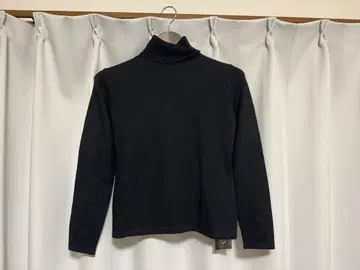 택 포함 미사용 새상품 스페치오 터틀넥 블랙 캐시미어 실크 니트