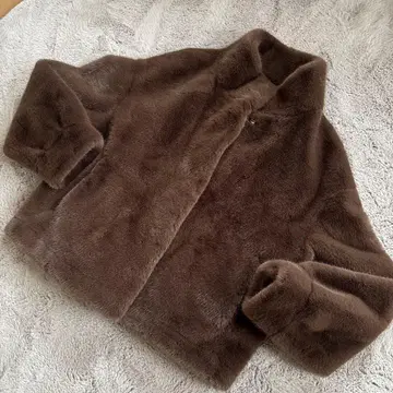 WEGO 위고 스탠드 카라 복슬복슬 인조 모피 숏 자켓