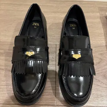 ZARA 플랫 로퍼 메탈 디테일 블랙 36 (23.4cm)