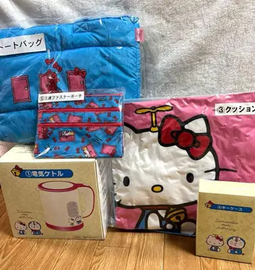 헬로키티 도라에몽 콜라보 산리오