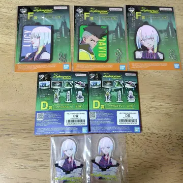 사이버 펑크 1번 복권 F상 3개, D상 4개