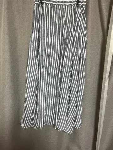 새상품급 ikkuna 이쿠나 스트라이프 롱 스커트