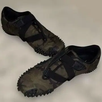 푸마 모스트로 카모 27.5 올리브