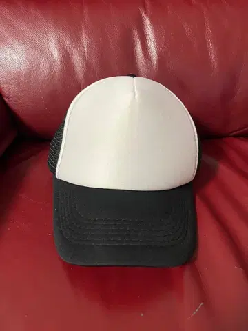 트래커 캡 화이트/블랙 메쉬