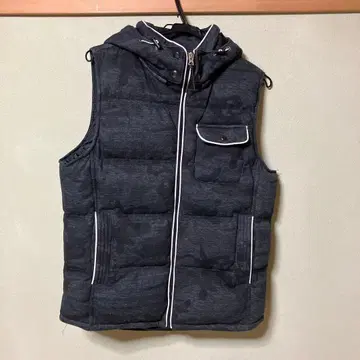 카모 패턴 다운 베스트 (후드 부착)