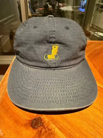 WHIMSY 네이비 캡