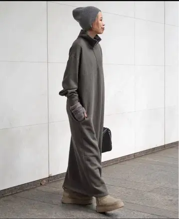 AP STUDIO 하프 지퍼 맨투맨 드레스