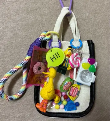 찰랑찰랑 키링 미니 토트백 라이트 파라코드